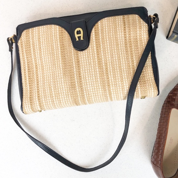 Vintage • Etienne Aigner Woven & Leather Purse - Picture 2 of 8